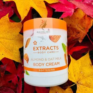 Extracts Body Care (Almond & Oat milk) Scrub